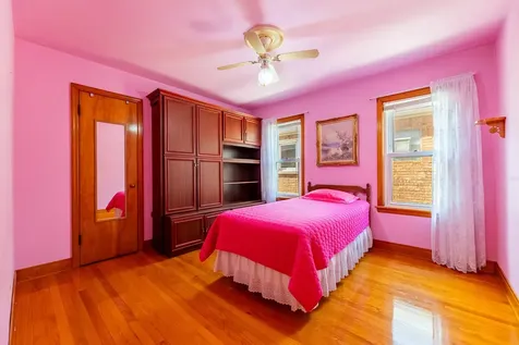 4354 South Komensky Avenue Chicago IL 60632