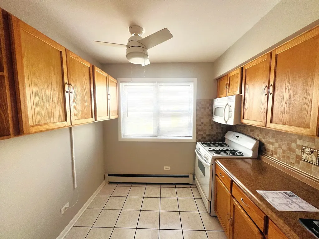 8152 Elmwood Avenue Skokie IL 60077