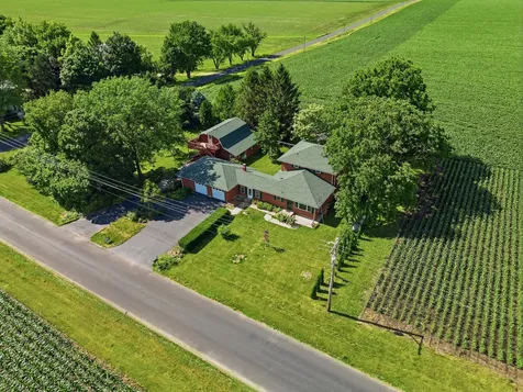 31040 Penrose Road Sterling IL 61081