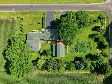 31040 Penrose Road Sterling IL 61081