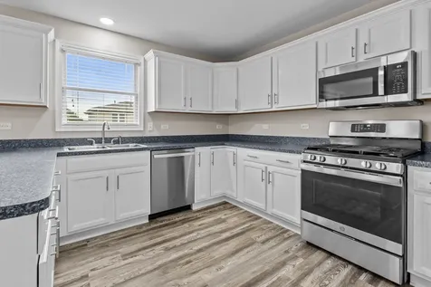 300 Quail Hollow Drive Beecher IL 60401