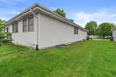 300 Quail Hollow Drive Beecher IL 60401