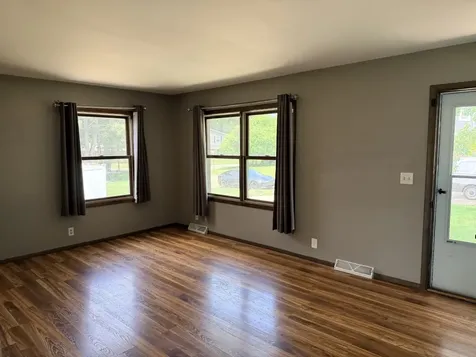 833 King Arthur Lane Ottawa IL 61350