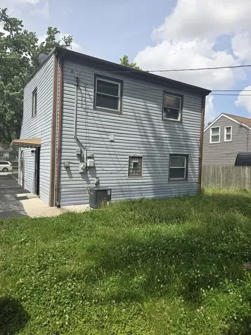 7139 West 74th Street Chicago IL 60638
