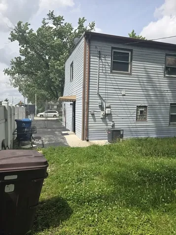 7139 West 74th Street Chicago IL 60638