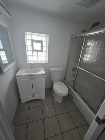 7139 West 74th Street Chicago IL 60638