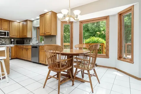 11307 Ridgecrest Drive Roscoe IL 61073