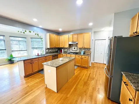 416 Ptarmigan Place Lindenhurst IL 60046