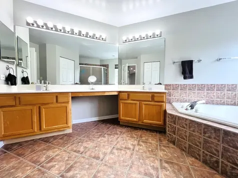 416 Ptarmigan Place Lindenhurst IL 60046