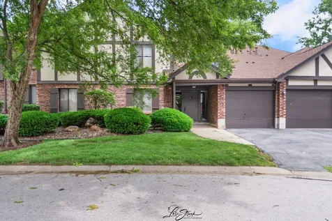 8251 Mulberry Court Palos Hills IL 60465