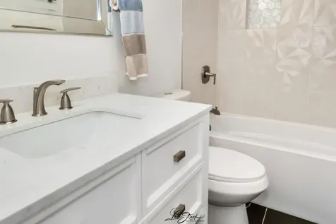 8251 Mulberry Court Palos Hills IL 60465