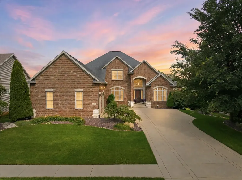 1406 Watersound Way Bloomington IL 61705