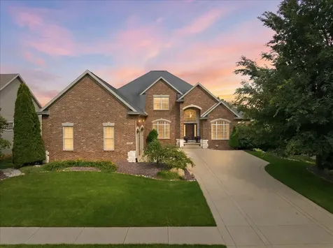 1406 Watersound Way Bloomington IL 61705