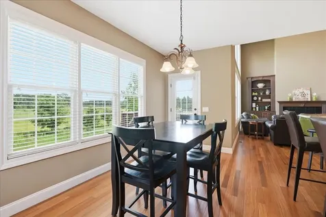 1406 Watersound Way Bloomington IL 61705