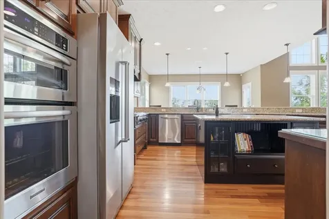 1406 Watersound Way Bloomington IL 61705