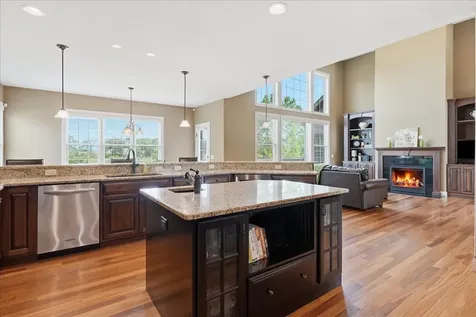 1406 Watersound Way Bloomington IL 61705