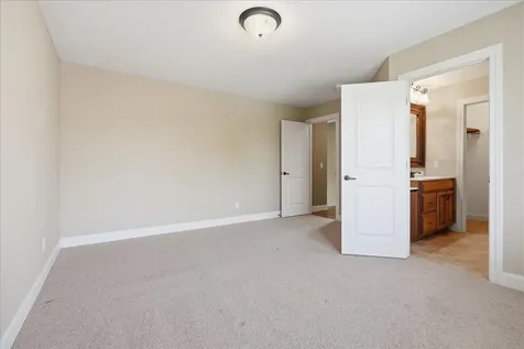 1406 Watersound Way Bloomington IL 61705