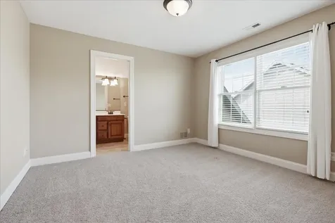 1406 Watersound Way Bloomington IL 61705