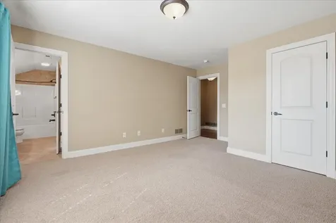 1406 Watersound Way Bloomington IL 61705