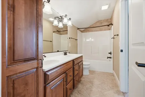 1406 Watersound Way Bloomington IL 61705