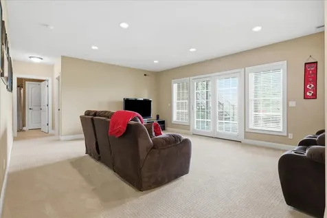 1406 Watersound Way Bloomington IL 61705
