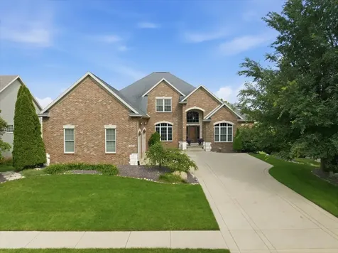 1406 Watersound Way Bloomington IL 61705