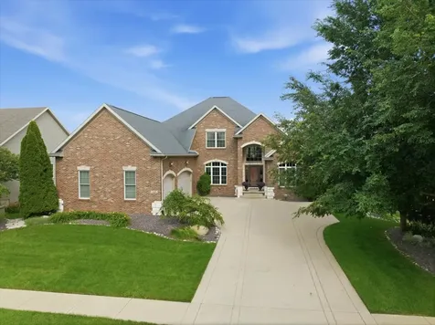 1406 Watersound Way Bloomington IL 61705