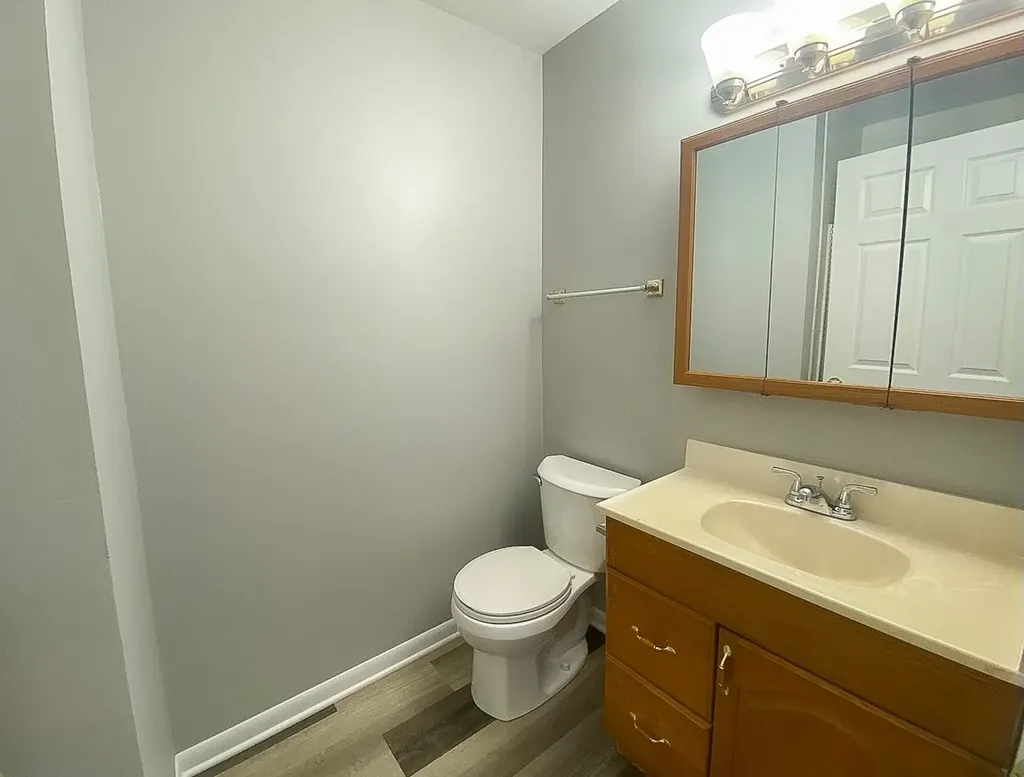 182 South Waters Edge Drive Glendale Heights IL 60139