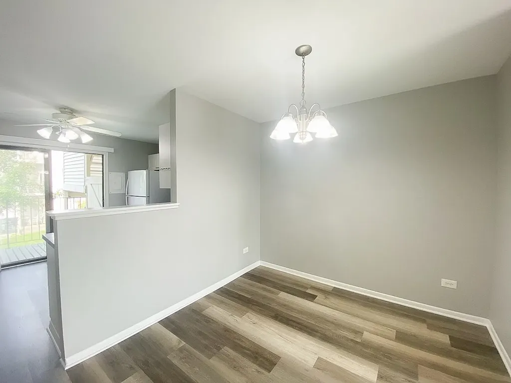 182 South Waters Edge Drive Glendale Heights IL 60139
