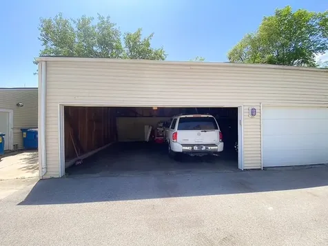 182 South Waters Edge Drive Glendale Heights IL 60139