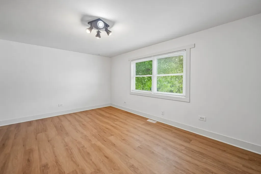867 Harris Drive Bolingbrook IL 60440