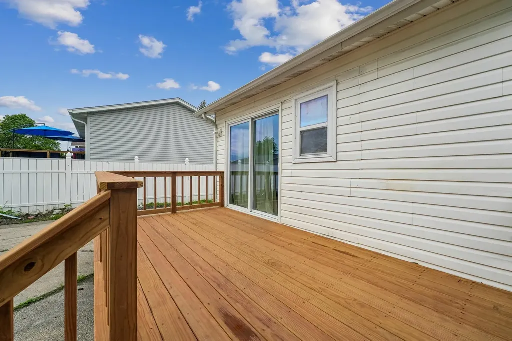 867 Harris Drive Bolingbrook IL 60440