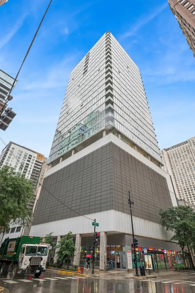 550 North St Clair Street Chicago IL 60611