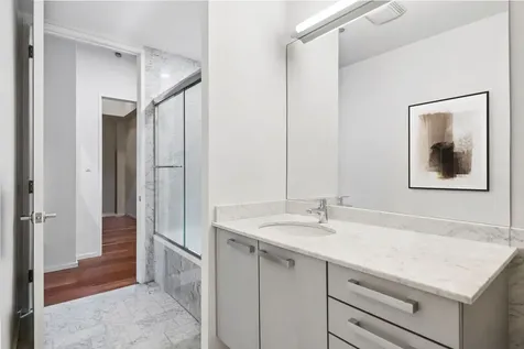550 North St Clair Street Chicago IL 60611
