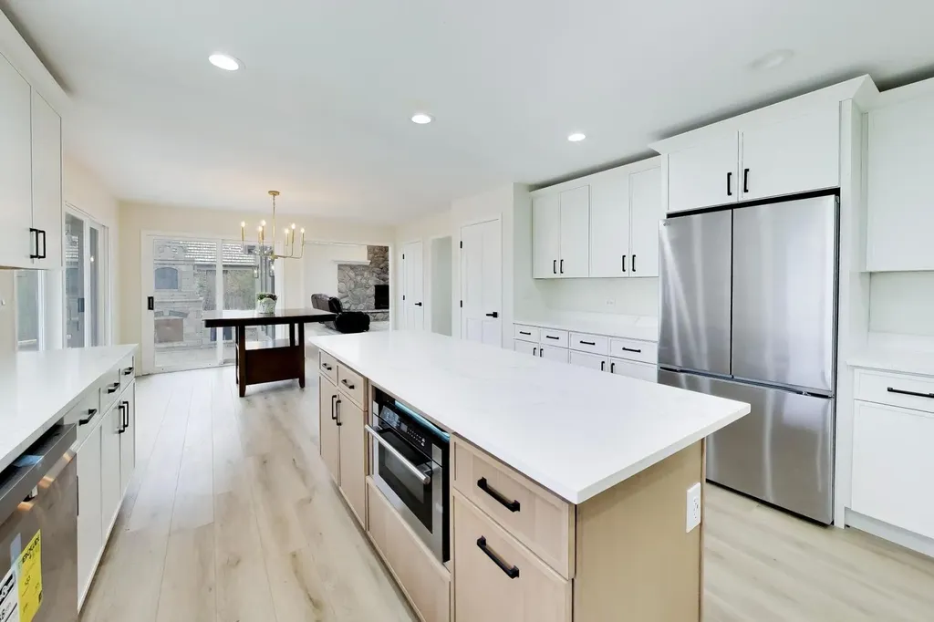 8S510 Oxford Lane Naperville IL 60565