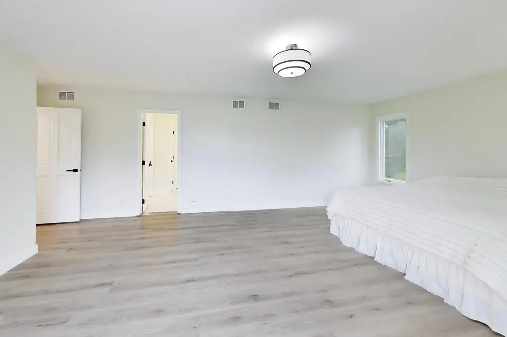 8S510 Oxford Lane Naperville IL 60565