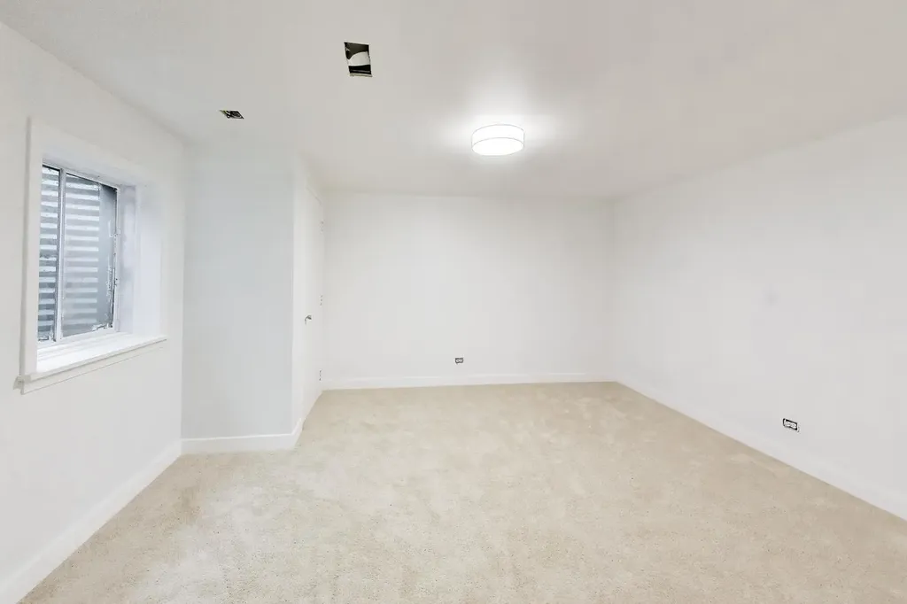 8S510 Oxford Lane Naperville IL 60565