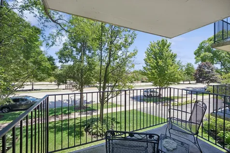 134 Green Bay Road Winnetka IL 60093