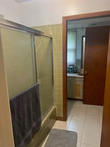1629 Lin Lor Lane Elgin IL 60123