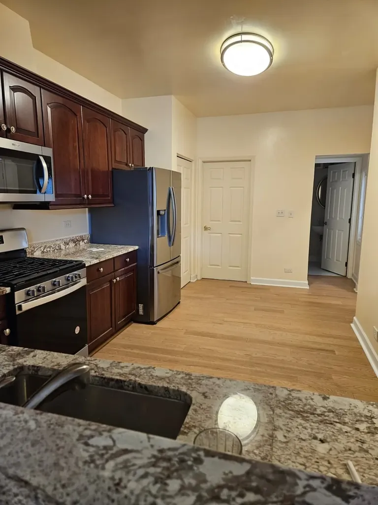 17 Mashie Court Woodridge IL 60517