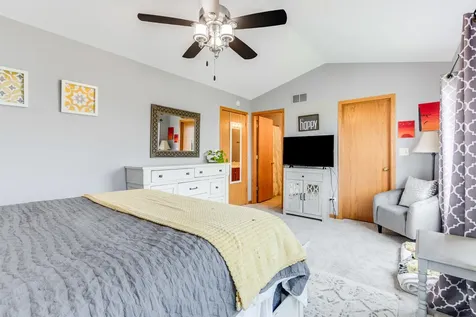 661 Chestnut Ridge Minooka IL 60447