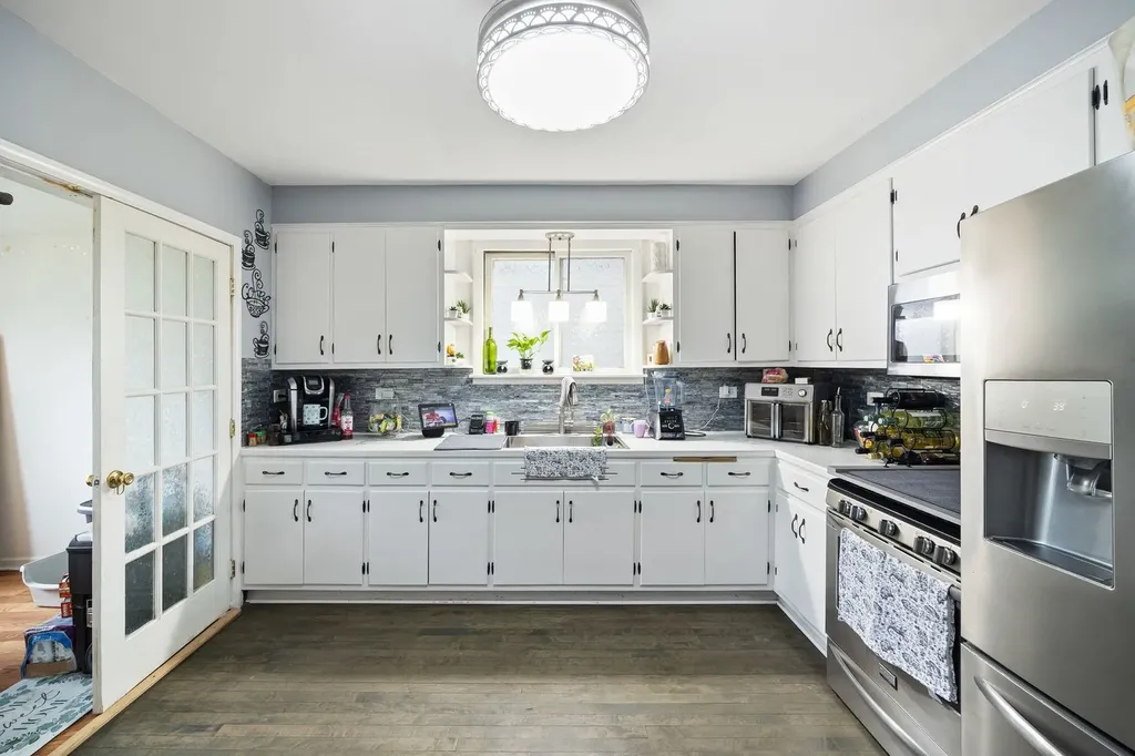 2655 North Marmora Avenue Chicago IL 60639
