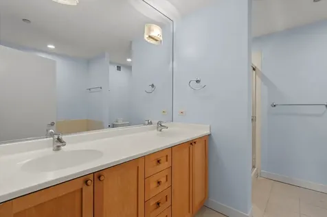 737 West Washington Boulevard Chicago IL 60661