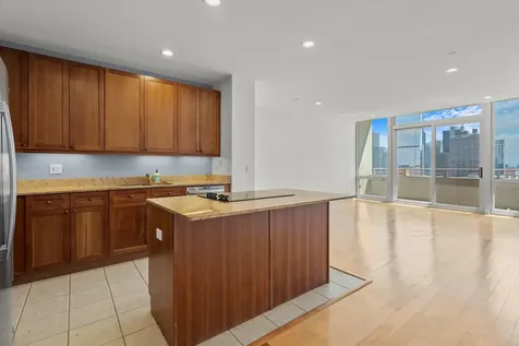 737 West Washington Boulevard Chicago IL 60661