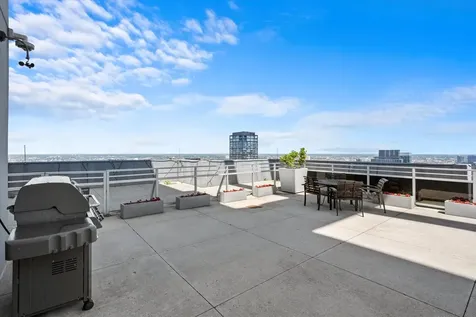 737 West Washington Boulevard Chicago IL 60661
