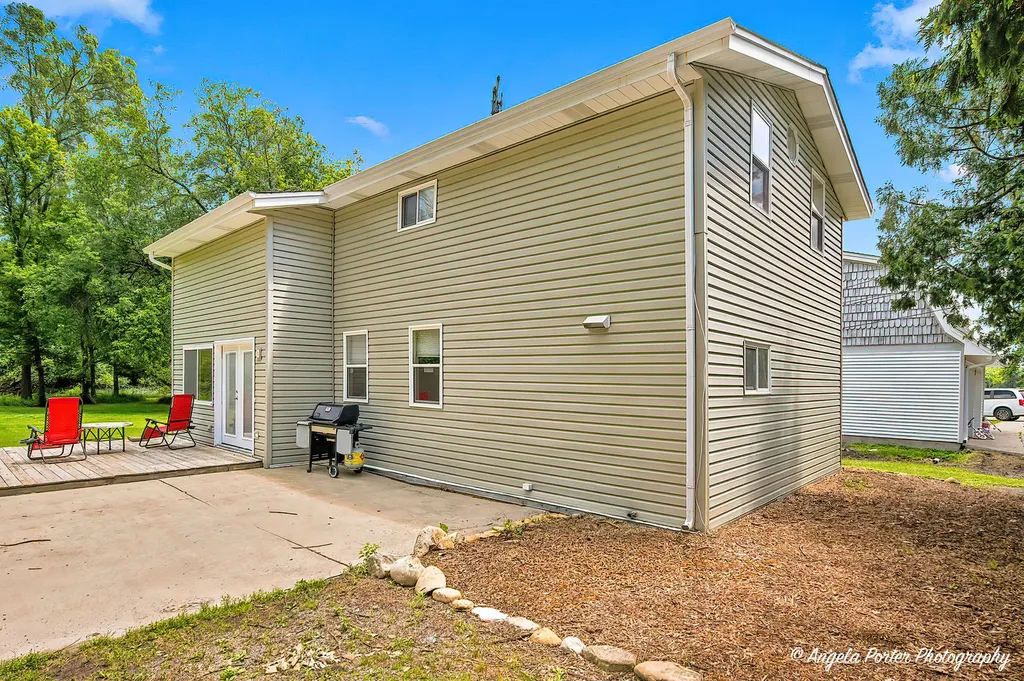 4404 Giant Oak Drive Mchenry IL 60051