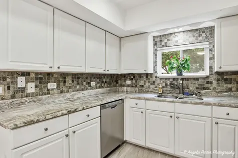 4404 Giant Oak Drive Mchenry IL 60051