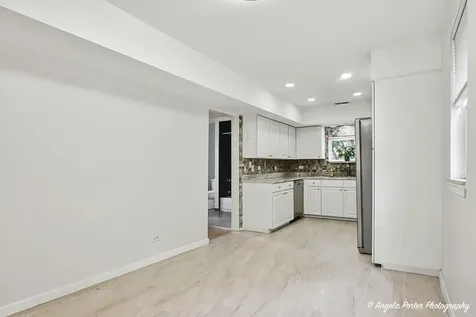 4404 Giant Oak Drive Mchenry IL 60051
