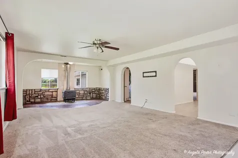 4404 Giant Oak Drive Mchenry IL 60051