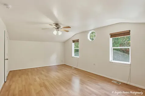 4404 Giant Oak Drive Mchenry IL 60051